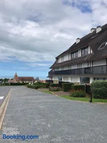 Appartement Vue Mer et piscine Benerville-sur-mer - Image 4