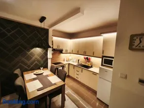 Family Residence - Image 2