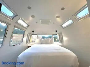 Airstream Legacy - Image 1