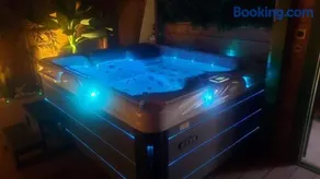 Tropical Spa - Image 3