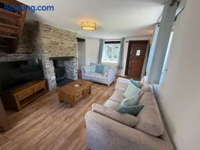 Hayloft Cottage, Family Friendly Devon Countryside Cottage, Master En-Suite, Sleeps 6, Country Side Views & Tarka Trail Access - Image 2