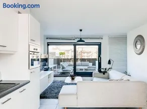 Modern appartement centrum Oostende met enorm dakterras (parking beschikbaar) - Image 2