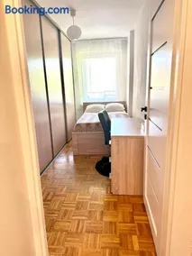 Apartament JungleSPA z prywatnym jacuzzi centrum Wrocław samodzielne zameldowanie i bezpłatny parking - Image 4