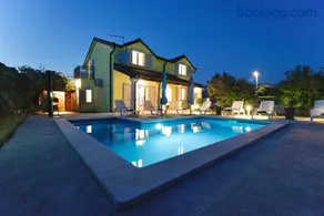 Relax House Nizic - Image 1