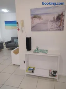 Ocean Breeze Apartments - Image 2