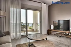 Cocoon Elegant Living - Image 2