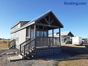 093 Star Gazing Tiny Home nr Grand Canyon South Rim Sleeps 8 - Image 1