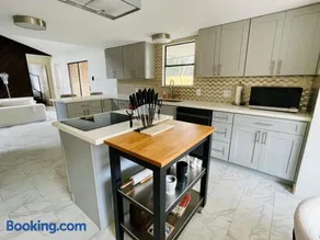 The Snug Retreat - Image 2