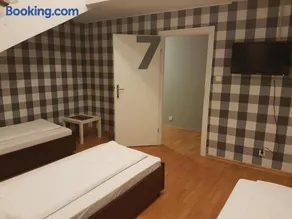 Duszka Hostel - Image 1