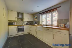 3 Bed in North Creake oc-1916 - Image 5