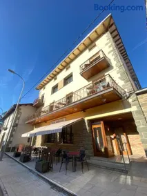 Hostal Collsacabra - Image 1