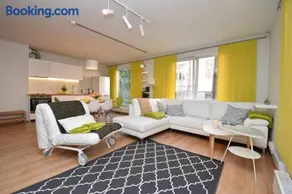Bright Home - Image 1