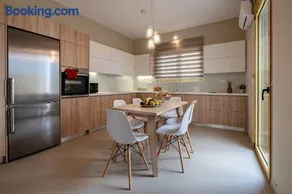 Villa Plakias Sunset with Heated Pool & Childrens Area, Walk to Restaurant - Image 2