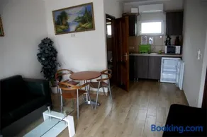 Sunny Home Apartment Ház - Image 3