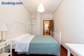 Ria Bilbao Flat - Image 5