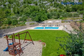 Villa Elin - Private Pool & Peaceful Family Retreat near Omiš - Image 3