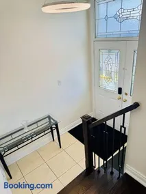 Family & Friendly Spacious Place Available - Image 4