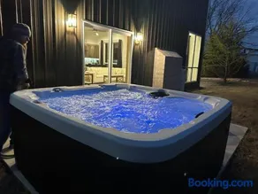 New Bison Cabin Hot Tub Air Hockey Pool Table - Image 5