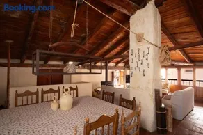 La Casa Amarilla - Image 5