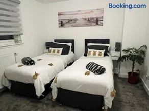 Dale House Cozy 3-bedroom Home Stay in East Kilbride - Image 5