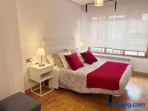 Apartamento Europa CentriC (Parking Gratis) - Image 2