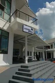 Art Hotel - Image 2