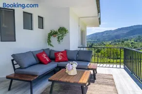 Preciosa casa rural en Nava - Image 1