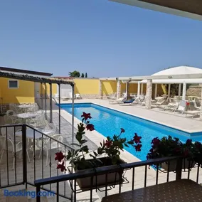 B&B FreeZone - Image 4