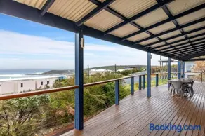 Tru Blu - Enjoy Sweeping 180 Degree Views of Gracetown in this Modern Family Beach House - Image 3