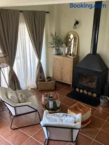 Bonita casa a estrenar en paraje natural a 35 minutos de Sevilla - Image 3
