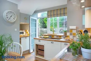 Dairy Cottage - Image 2