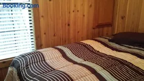 Snowflower Camping Resort Cabin 4 - Image 5