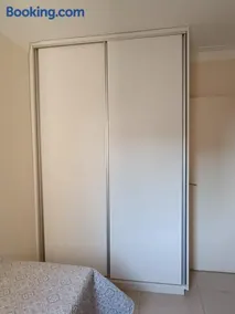 Quarto apê completo , Centro, Damhas e Rodoviária , localização privilegiada - Image 3
