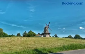 Lækker lejlighed med lille have - Image 2