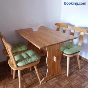 Alsfelder Apartment - Image 3