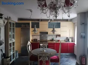 Apartamento San Quirce - céntrico y reformado- wifi y netflix - Image 3