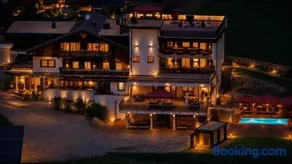 Hotel Knoll - Image 1