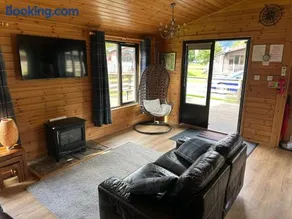 Ben Lomond Lodge - Image 4