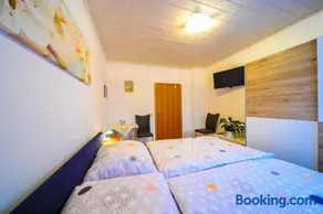 Privatzimmer Haus Erika - Image 5