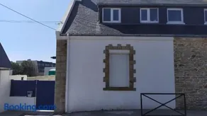 Maison rénovée avec jardin proche grande plage - Image 2