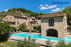 Villa del Borgo, Exclusive Pool & View - Image 1