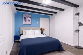 2 Bedroom Beach Front Gem - Image 4