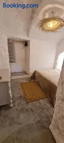 Cuevas Los Coloraos - La Cuadra - Image 4