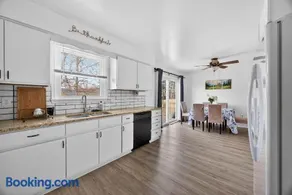 3bed and 2bath with big backyard quantico Stafford VA home - Image 5