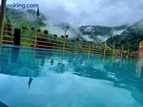 The Kempty Pool Retreat - Image 2