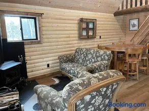 The Cowboy cabin - Bear Creek Cabins - Image 3