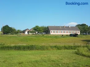 Artemis Farmapartment - Image 5