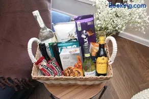 Bedford Retreat - Image 3