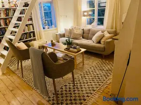 Summer Home with Private Garden - Image 2