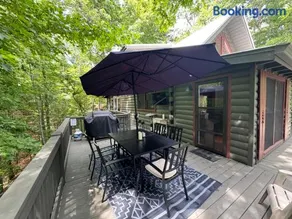 Downward Dog Lodge - Mountain Yoga Retreat, Hot Tub & Pet-Friendly Escape - Image 5